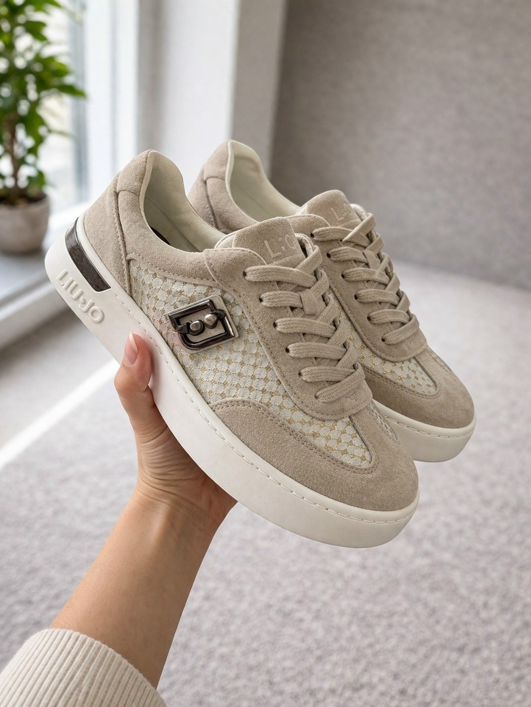 ,кроссовки женскиe,брендовая , женская,кеды кроссовки