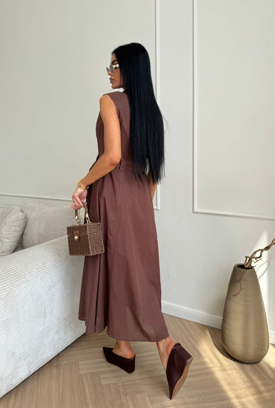 удлиненное платье,стильные платья,коричневое платье,платье идеальное,платье женской