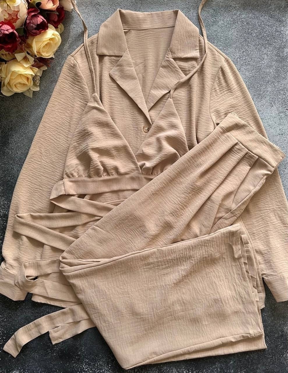 стильный летний костюм,костюм с брюками,костюм с широкими брюками,женский костюм с брюками,брючный костюм