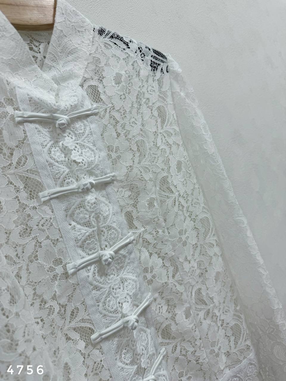 кружевная блузка,женская кружевная блузка,гипюровая блузка удлиненная вечерняя,блузка из кружева и гипюра,женская блузка гипюровая вечерняя с длинным рукавом