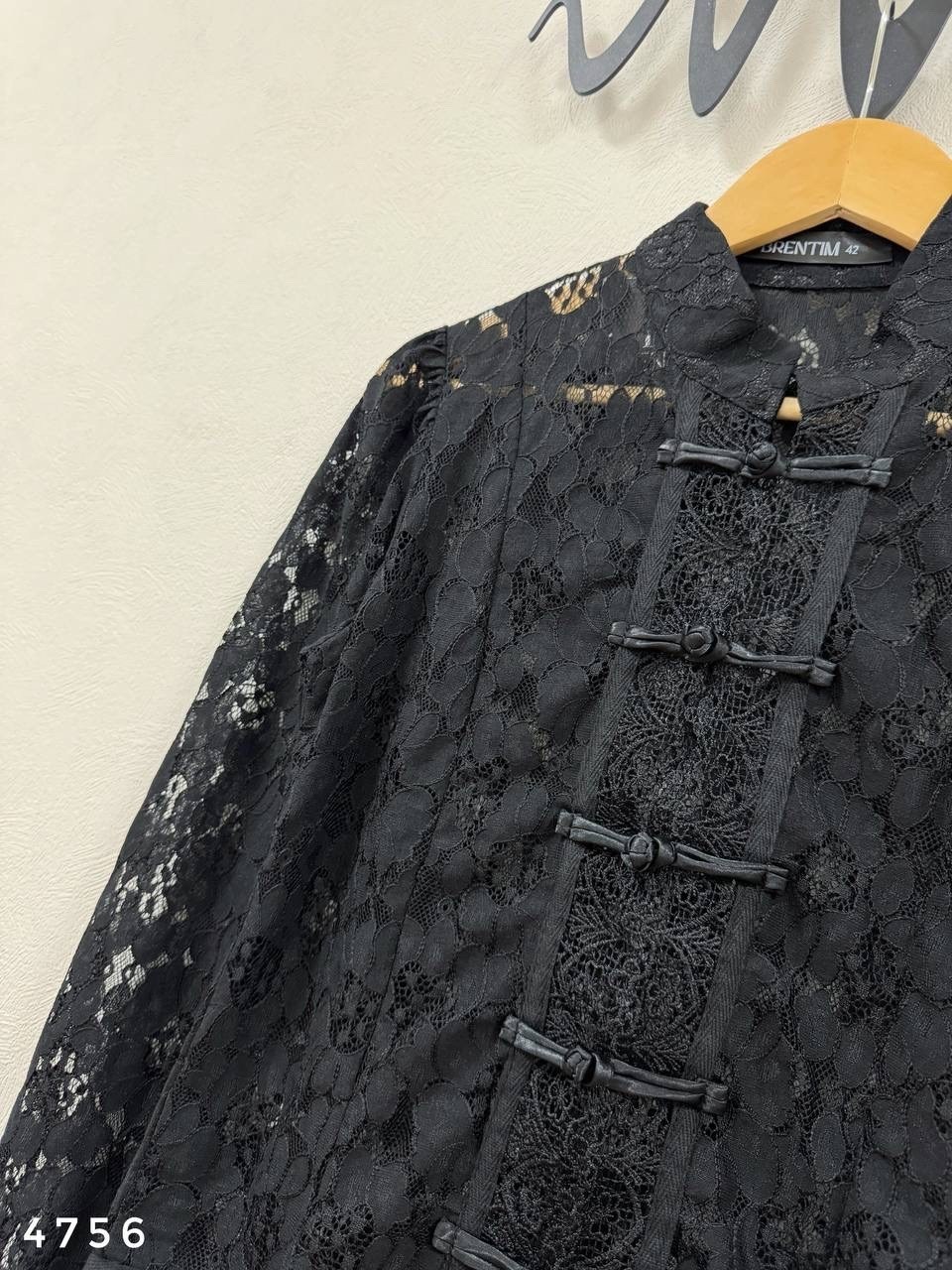 кружевная блузка,женская кружевная блузка,гипюровая блузка удлиненная вечерняя,блузка из кружева и гипюра,женская блузка гипюровая вечерняя с длинным рукавом