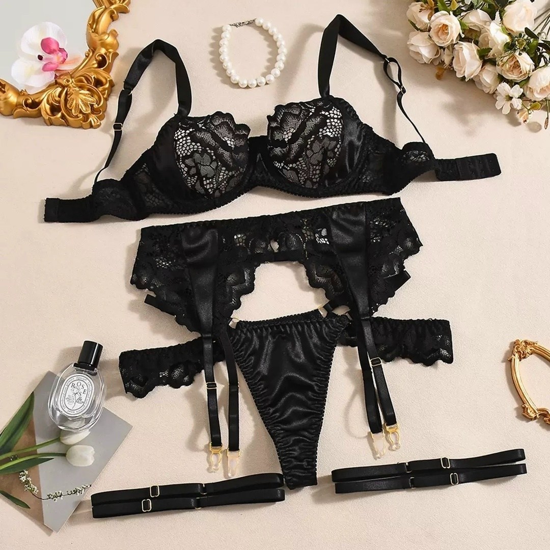 комплект сексуального нижнего белья,комплект нижнего белья,нижнее белье комплект с поясом кружевной,нижнее белье женское комплект сексуальный,нижнее белье комплект кружевное