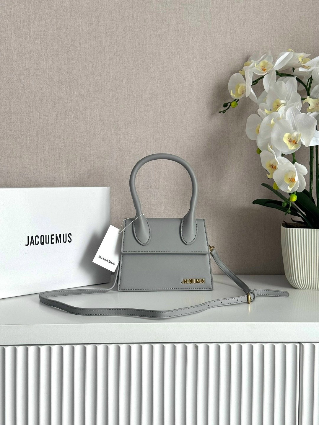 jacquemus сумка,женская сумка jacquemus,сумка jacquemus le chiquito,сумка,jacquemus сумка на плечо