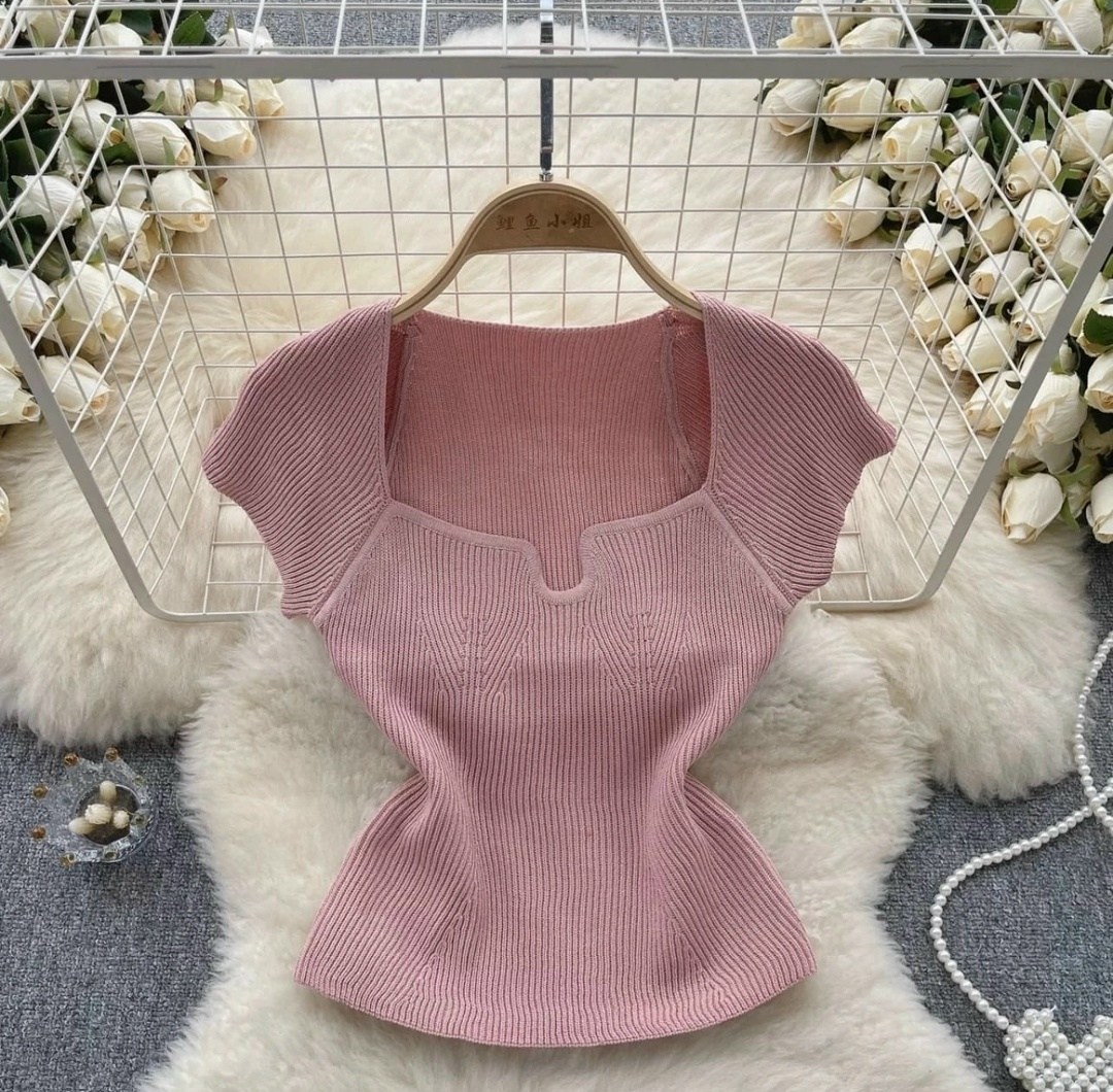 кофточка,вязаная футболка,кофта с квадратным вырезом,кофта из вискозы,женская кофта