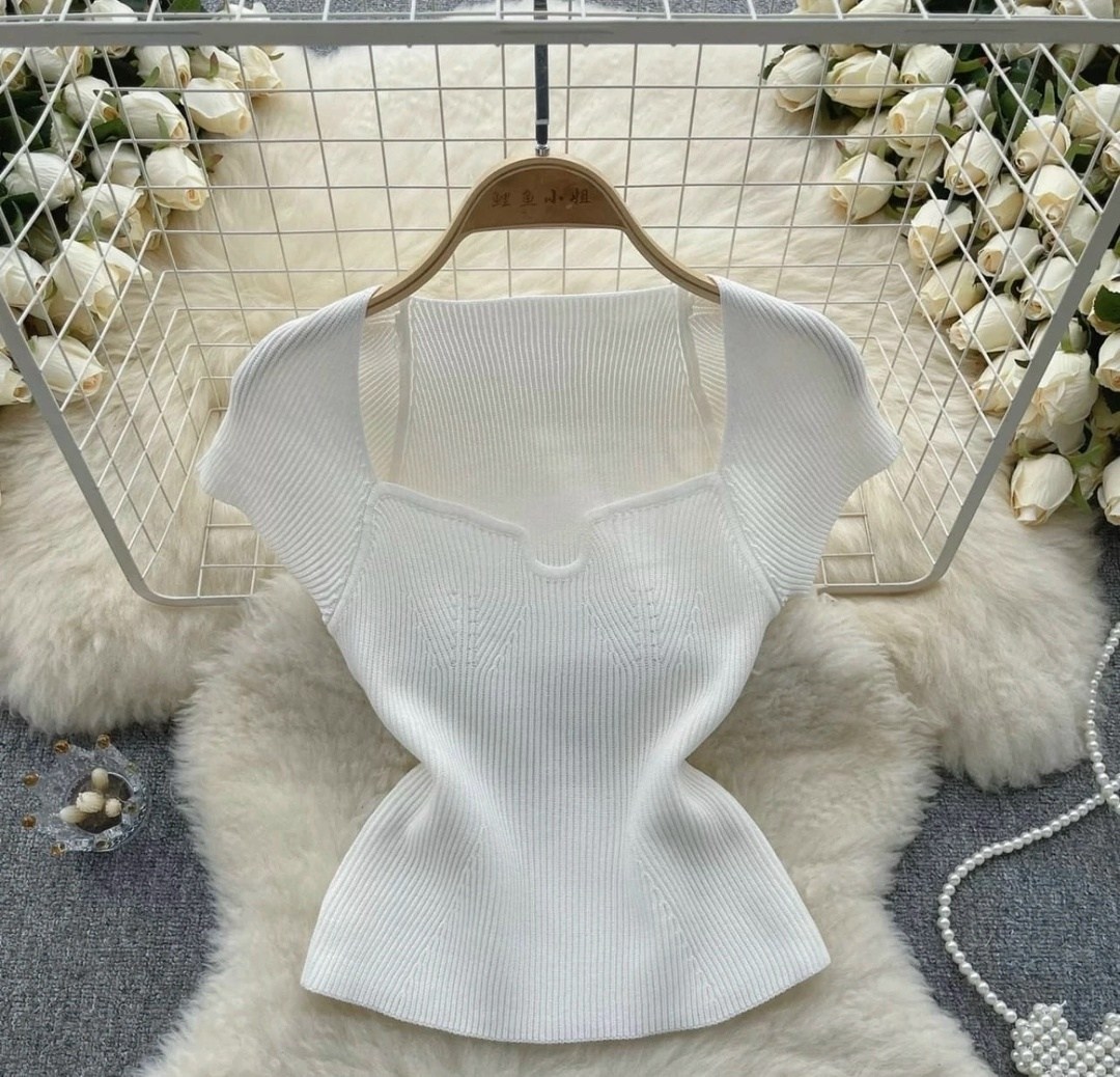 кофточка,вязаная футболка,кофта с квадратным вырезом,кофта из вискозы,женская кофта