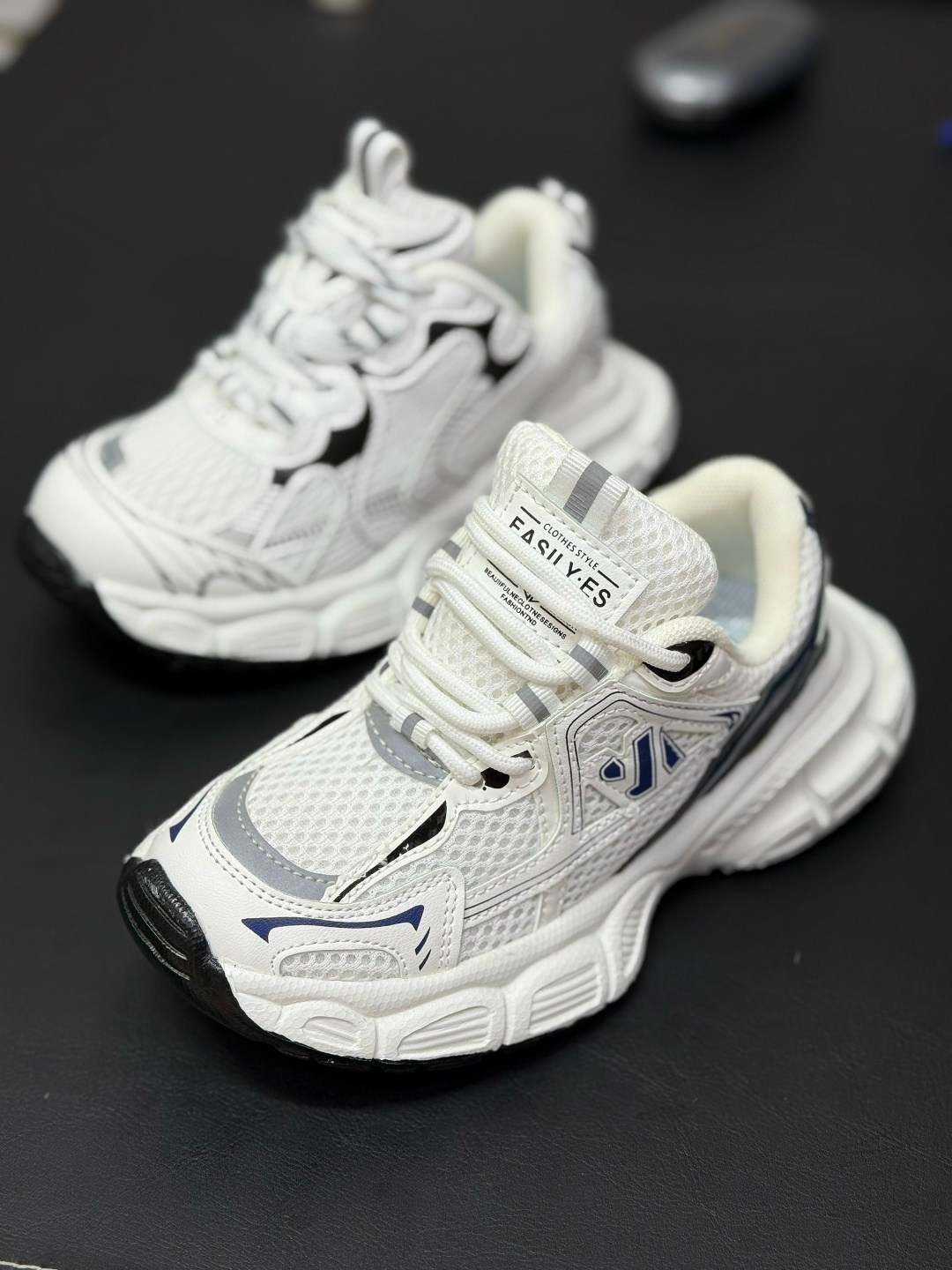 кроссовки брендовые,белые кроссовки,кроссовки модные,кроссовки женскиe,детские кроссовки