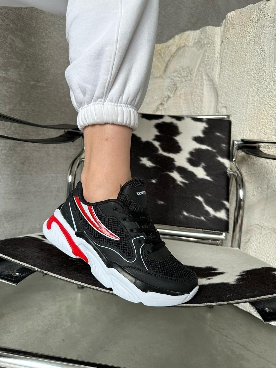 женские кроссовки adidas falcon,balenciaga кроссовки женские,кроссы баленсиага женские черные,adidas originals кроссовки чёрные falcon,кроссовки баленсиага женские