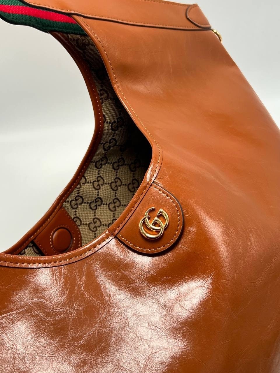 сумка хобо кожаная гуччи,сумки женская,сумка,черная кожаная сумка,кожаная сумка