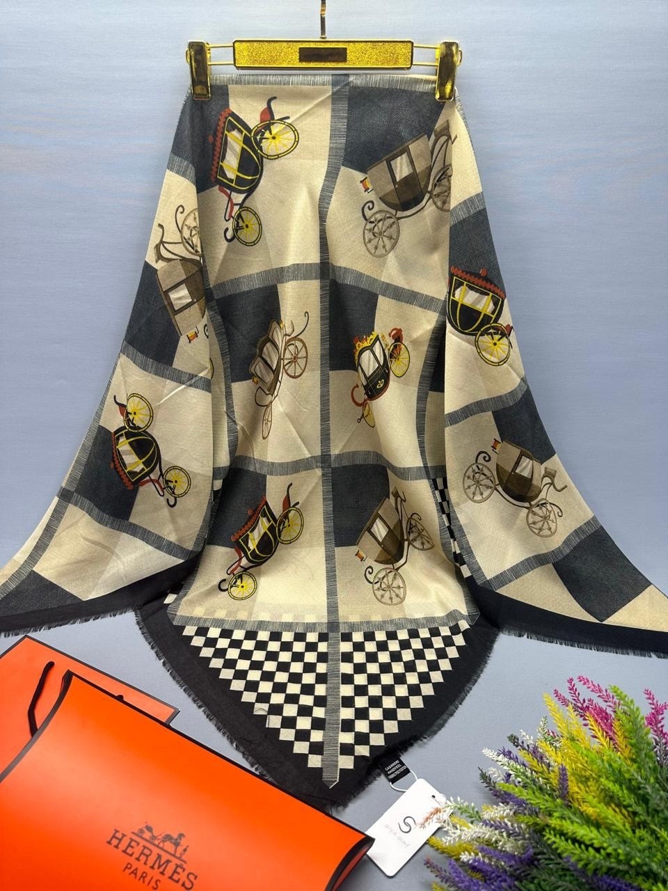 платок женский,шелковый платок,брендовый платок,платки диор,атласный платок