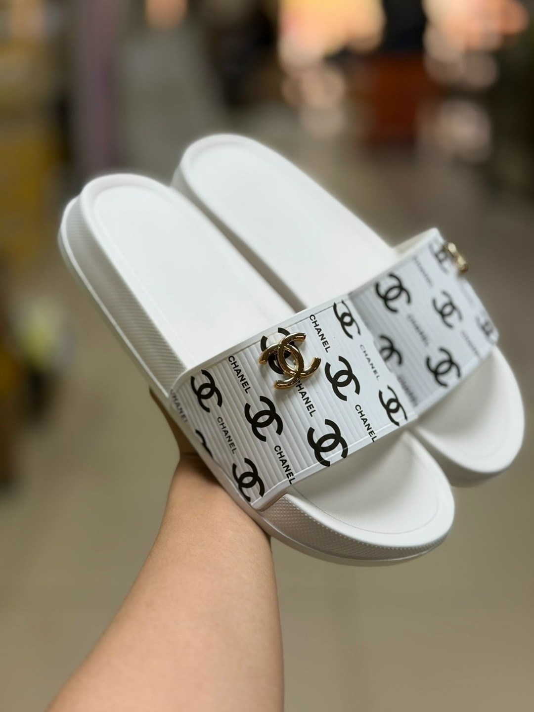 ,шлепанцы женские,модные тапочки,louis vuitton terlik,модные шлепанцы