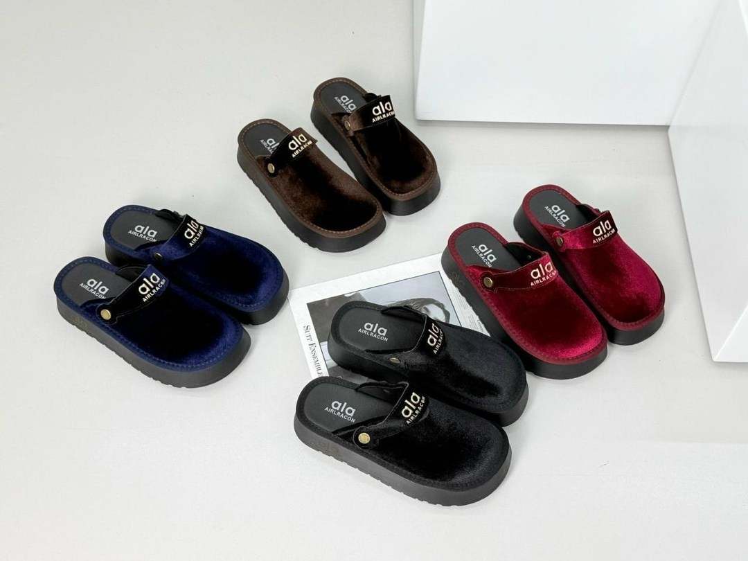 ,модные тапочки,женская ,модные шлепанцы,биркенштоки женские