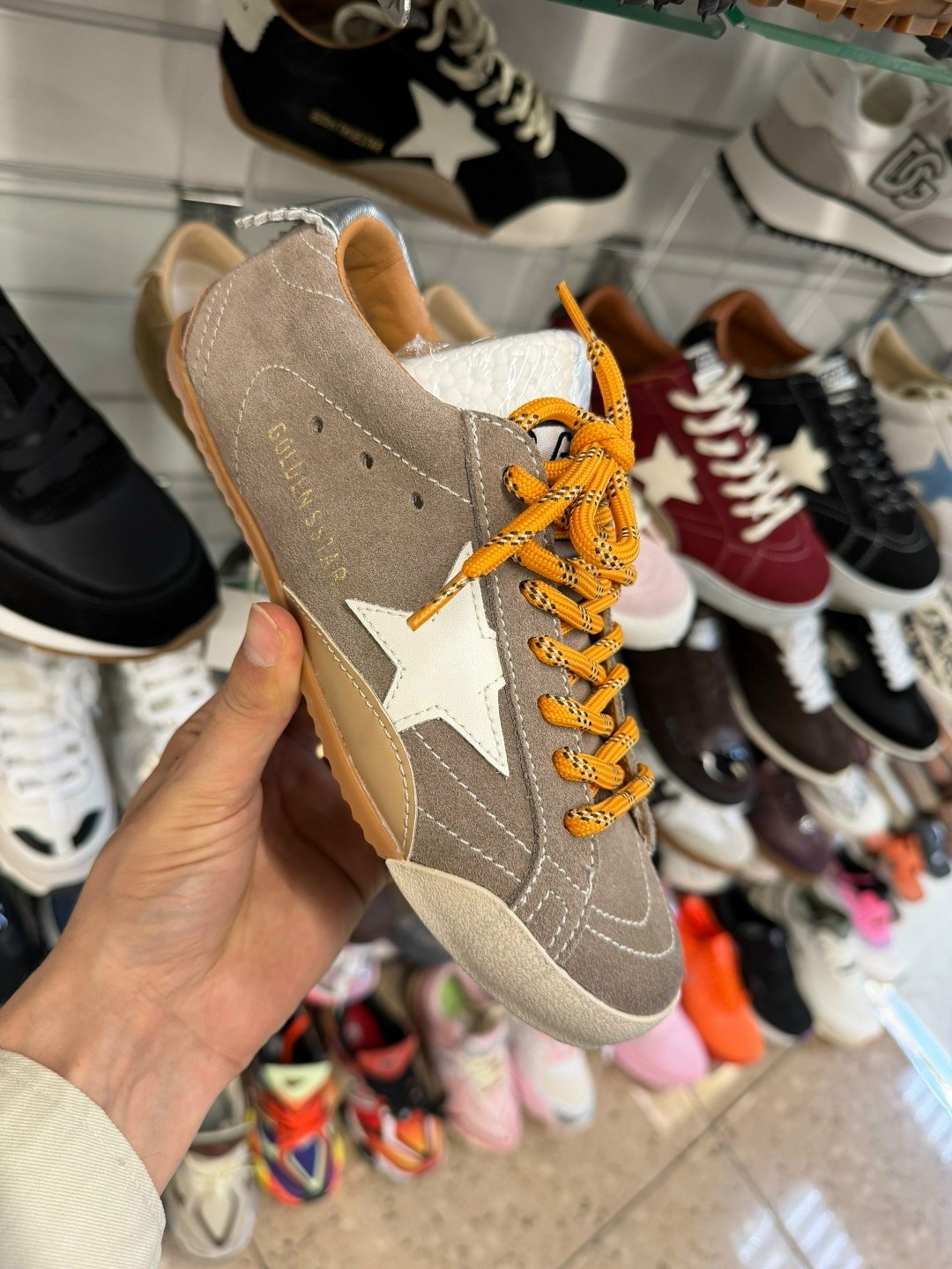 кроссовки golden goose,кеды golden goose superstar замшевые персиковые,golden goose super star,,golden goose sneakers