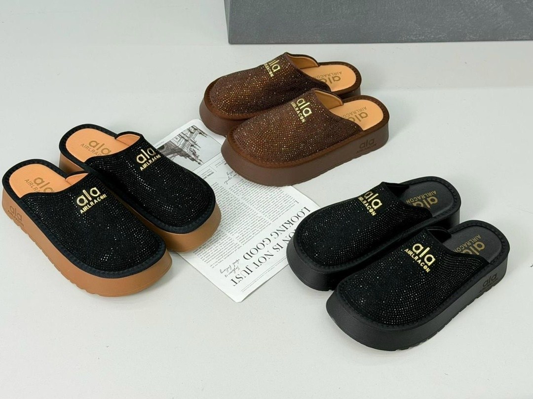 ,модные тапочки,женская ,модные шлепанцы,биркенштоки женские