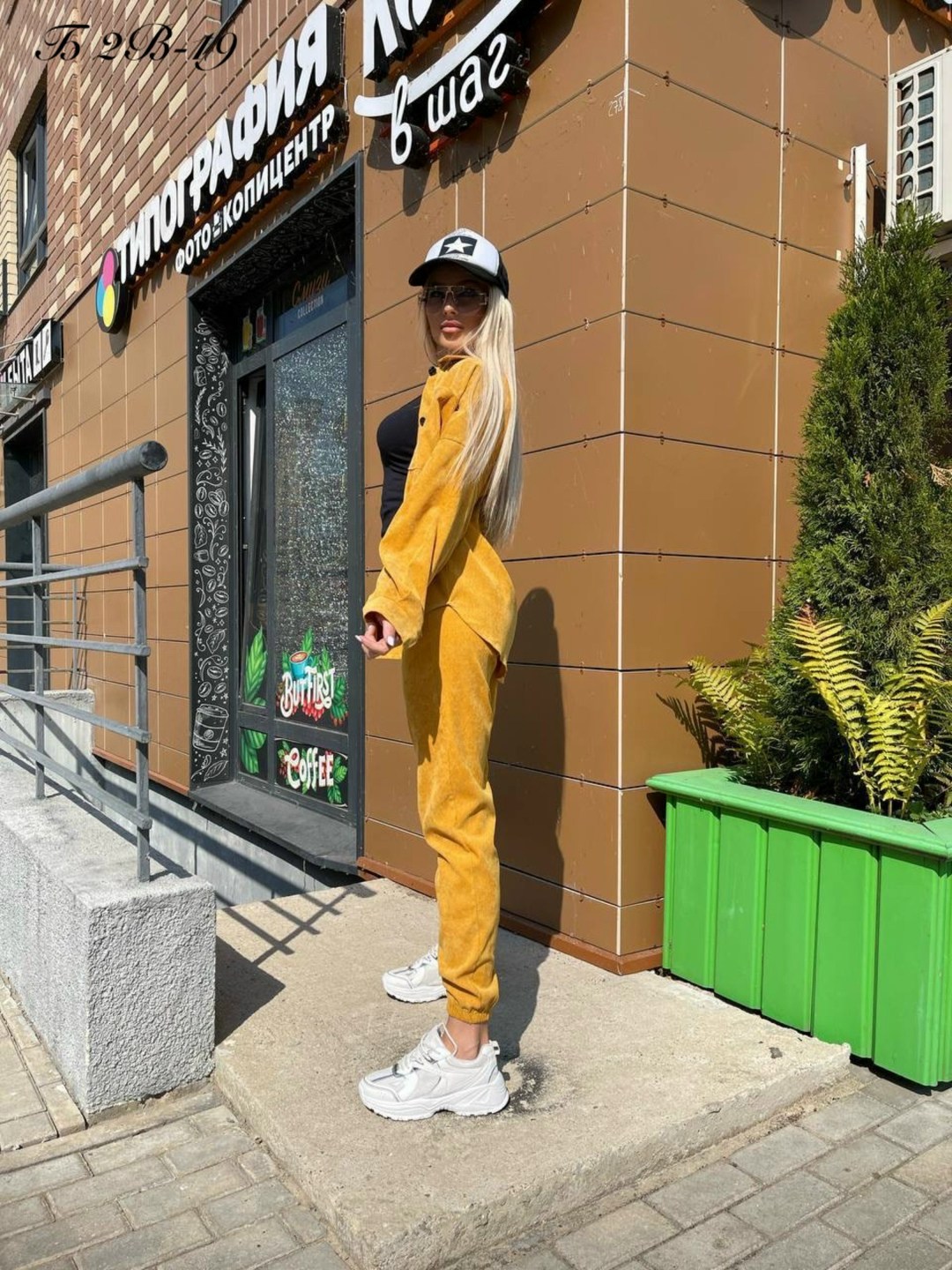 вельветовый костюм женский,вельветовый костюм женский брючный оверсайз,брючный костюм,костюм с брюками,стильные костюмы