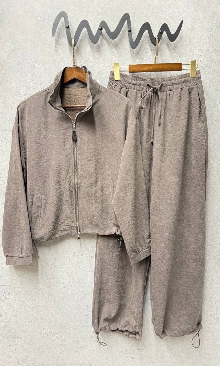 Женская одежда