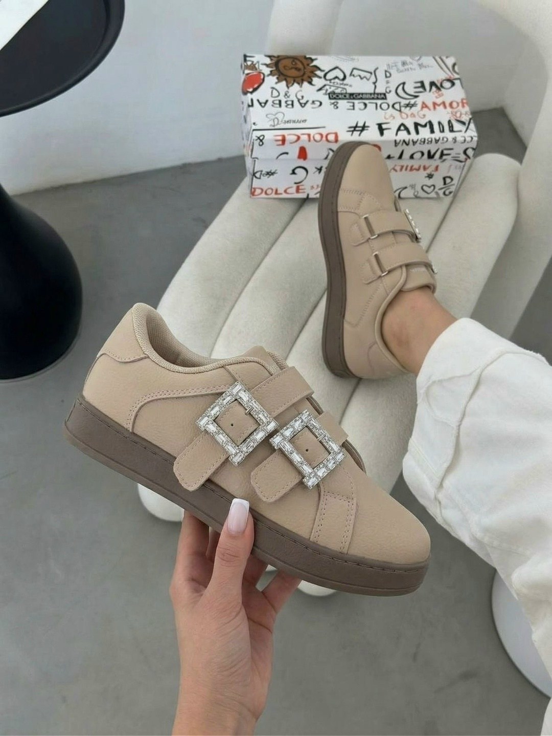 ,бежевые кожаные кроссовки,бежевые кроссовки,кроссовки женские на липучках, женская