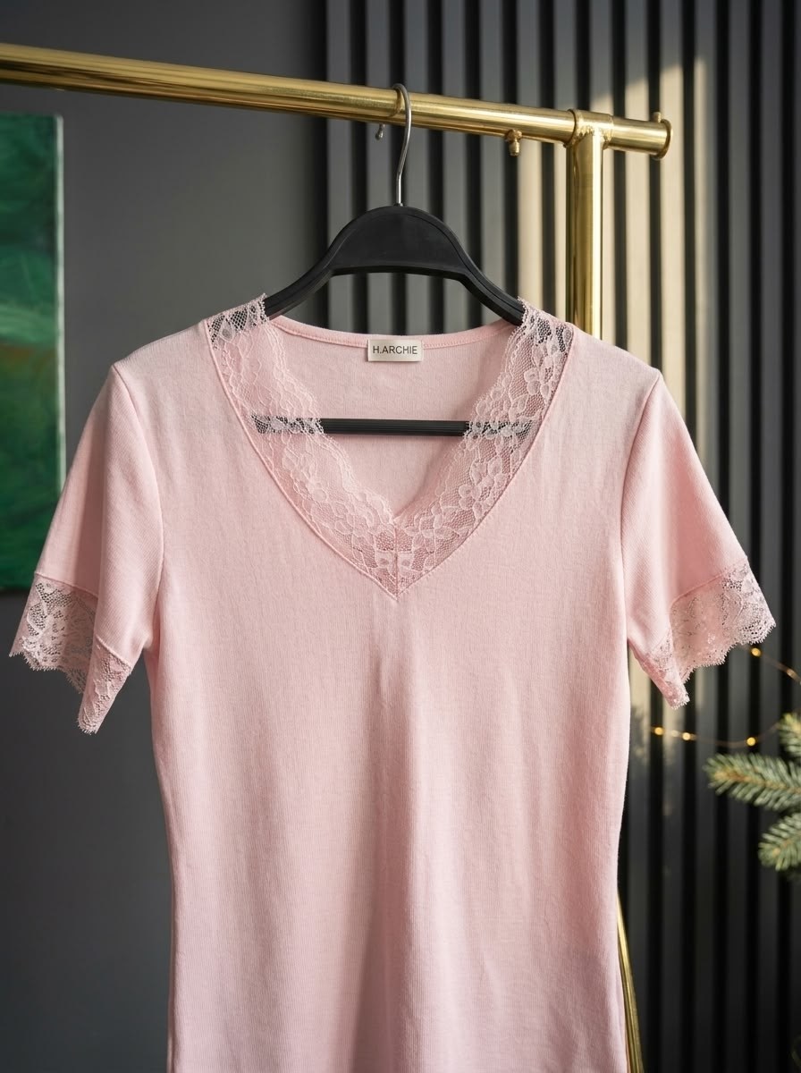 футболки женская,майка с кружевами,футболка с кружевами,женская майка с кружевом,классическая женская футболка