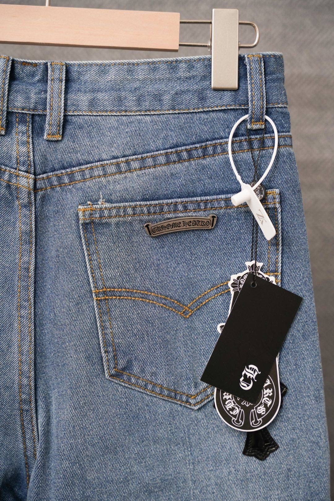 джинсы chrome hearts,джинсы chrome hearts с крестами,джинсы с крестами,джинсы модные,джинсовые брюки