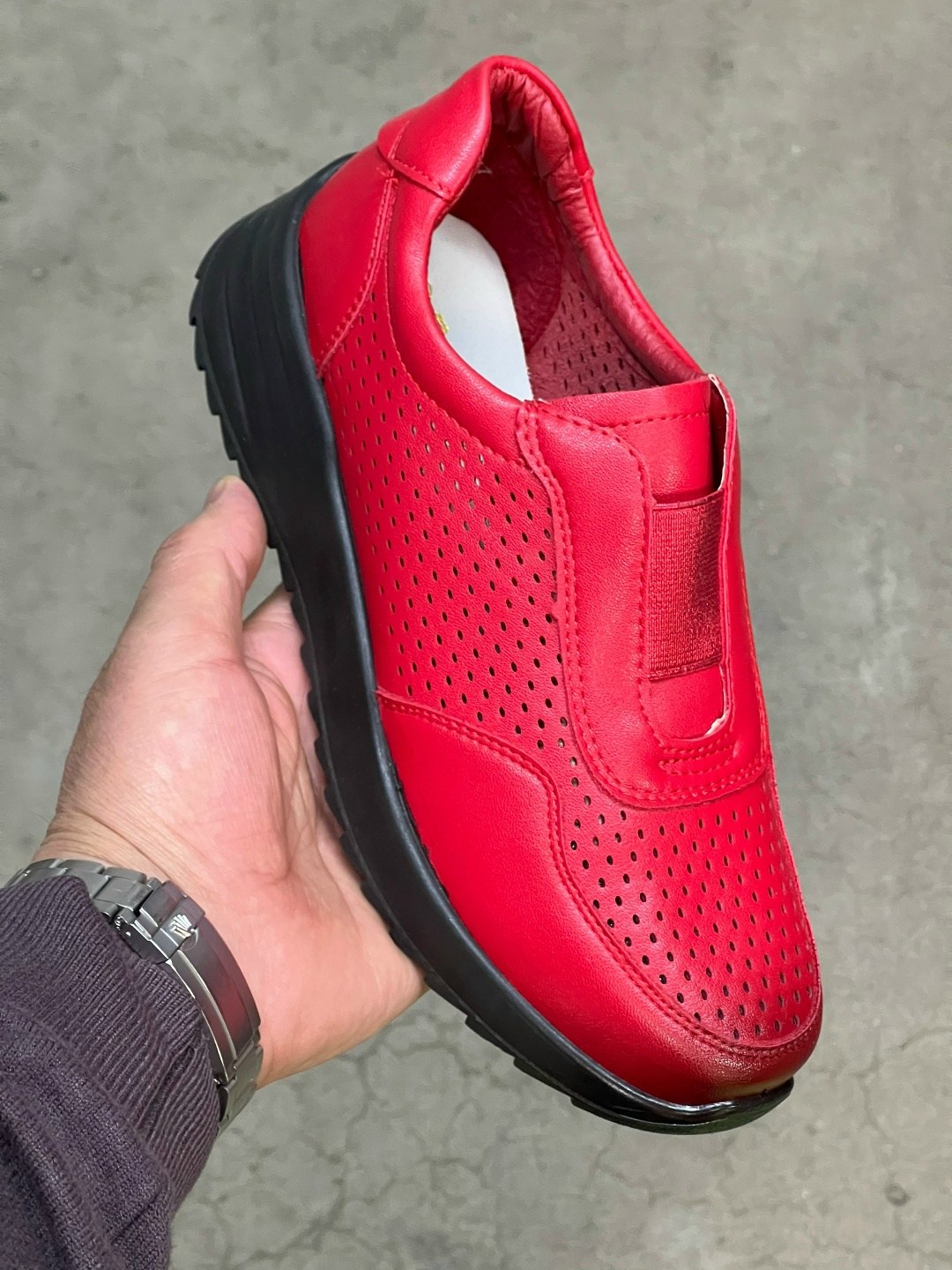 ,кроссовки женскиe,белые кроссовки женские,кроссовки для женщин,обуви