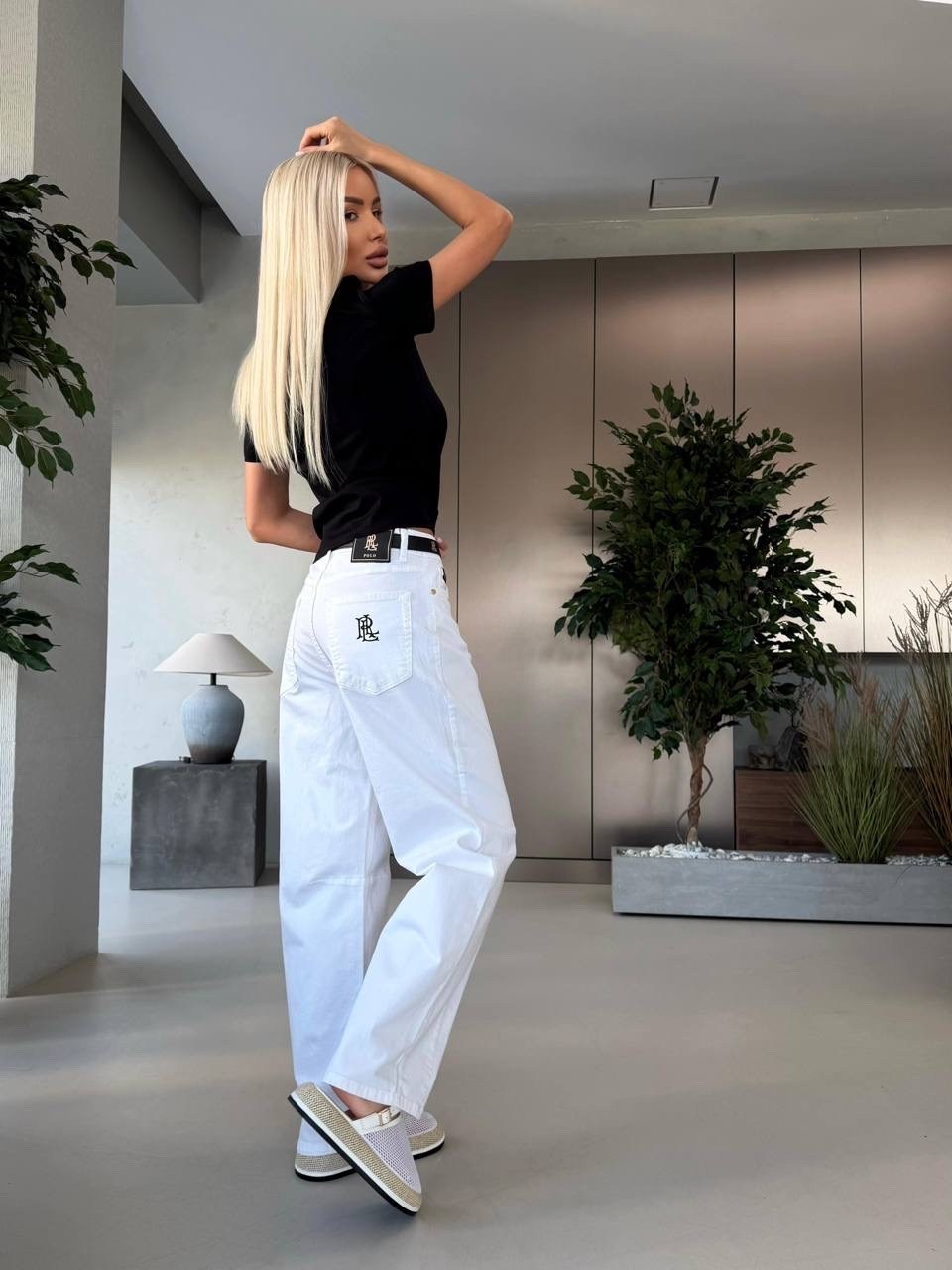 белые джинсы,женские джинсы,джинсы стильные,брюки джинсы,джинсы женские широкие