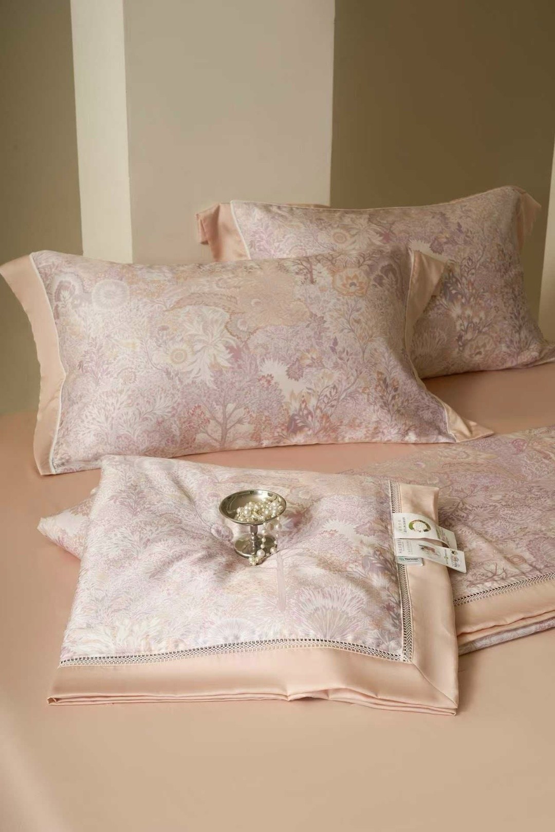 комплект постельного белья с одеялом blumarine,комплект постельного белья с одеялом,комплект постельного белья,комплект постельного белья с готовыми одеялами,комплект одеяло