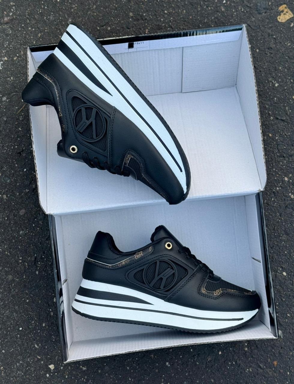 ,женские кроссовки,кроссовки повседневные женские,женские кожаные кроссовки,спортивная