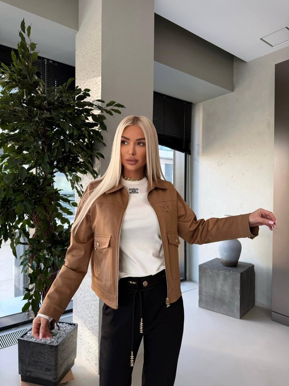 куртка стильная,модная куртка,куртка женская,куртка кожаная женская,куртка