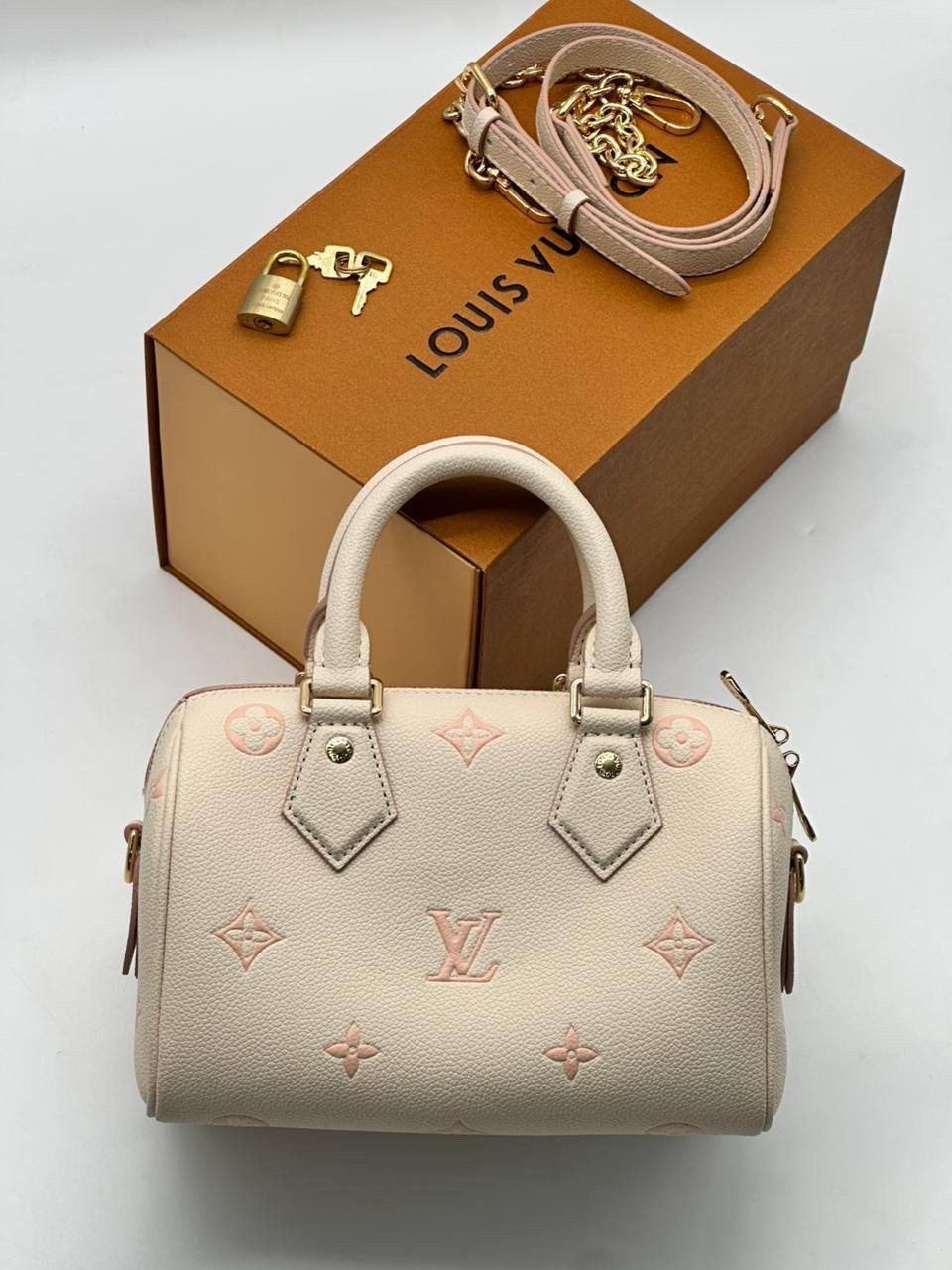 сумка багет луи виттон,louis vuitton сумка на плечо,сумка louis vuitton,сумка женская louis vuitton,модная сумка
