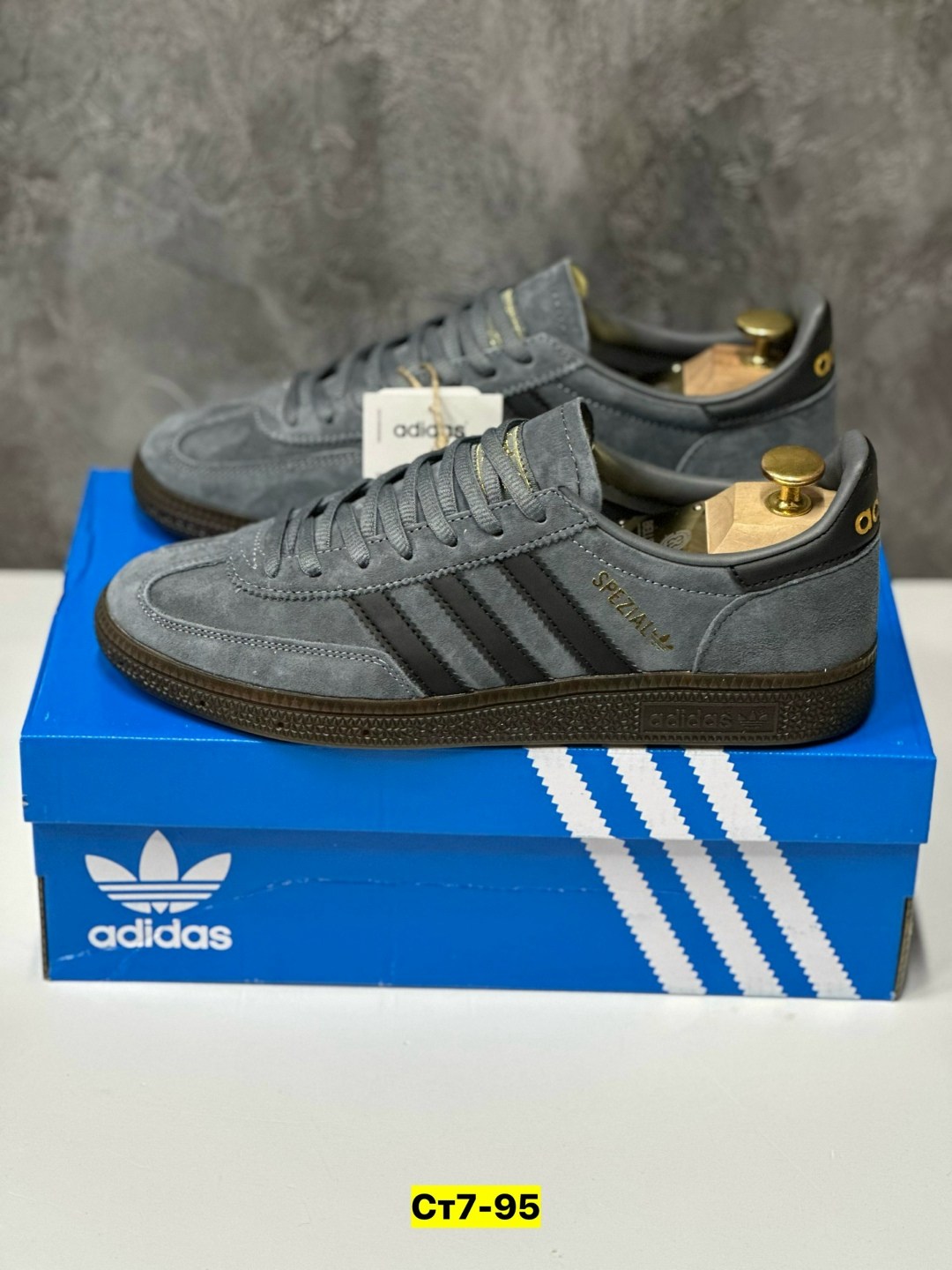 кроссовки adidas spezial,кроссовки adidas,adidas spezial,кроссовки adidas spezial серые,мужские кроссовки adidas