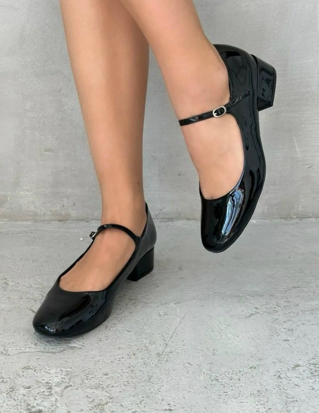 черные женские лакированные туфли на низком каблуке mary jane,туфли мэри джейн,женские туфли лодочки,туфли мэри джейн на каблуке,каблуки туфли