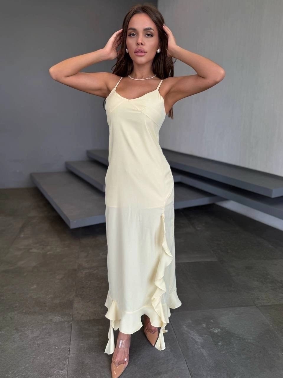 платье коричневое,платье на бретельках шоколадного цвета,платье короткие,платье на бретелях,атласное платье