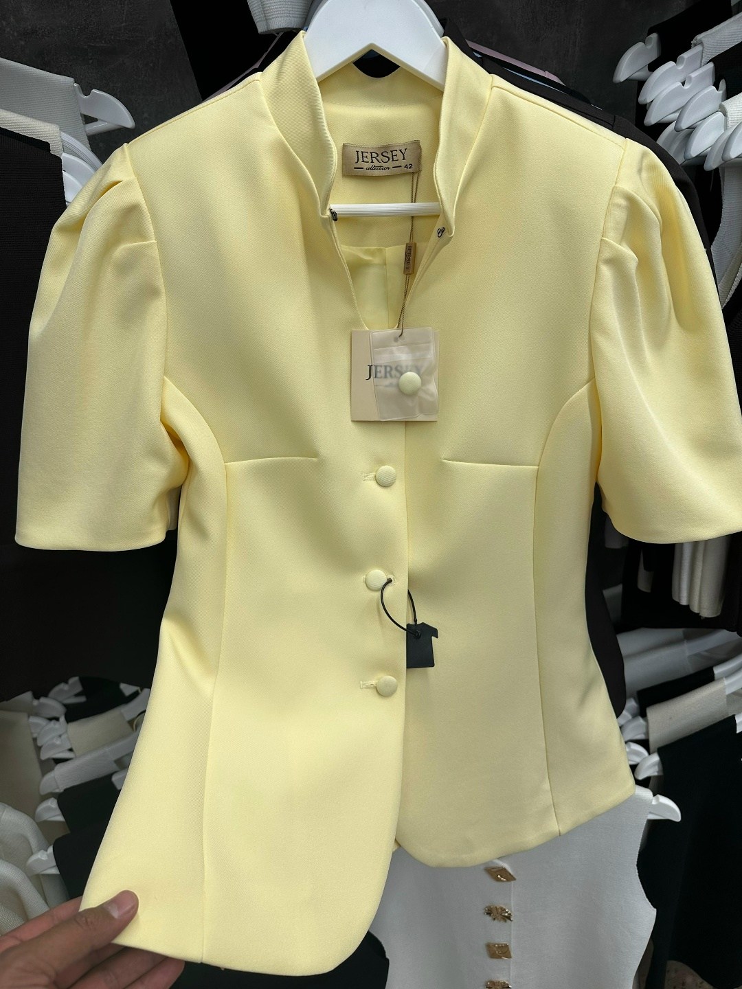 модные жакеты,жакет,женские жакеты,пиджак женский,пиджак с коротким рукавом