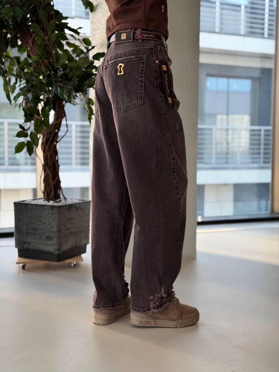 модные джинсы,стильные джинсы,широкие брюки