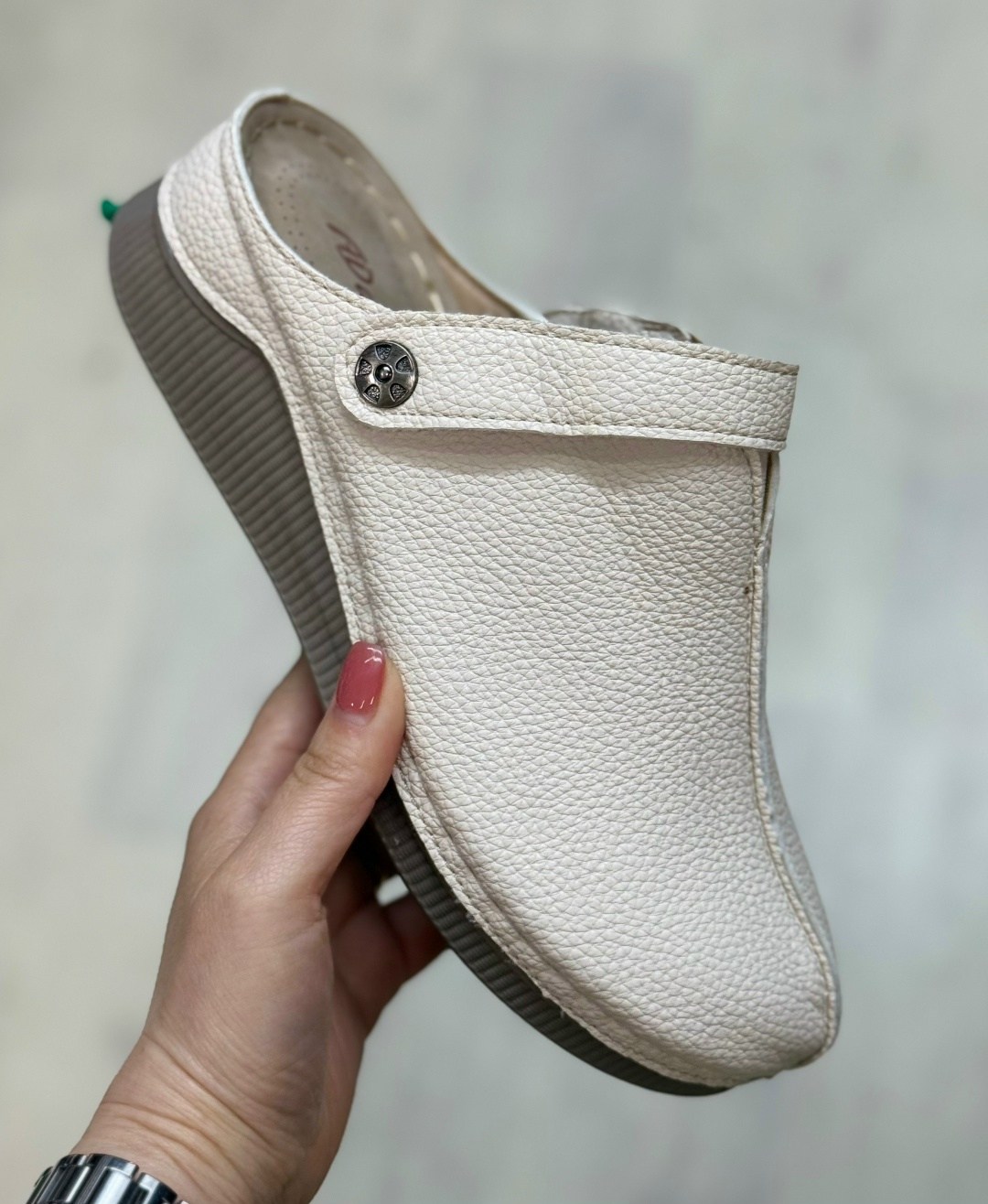 ,женские шлепанцы,сабо женские,женские босоножки,модные босоножки