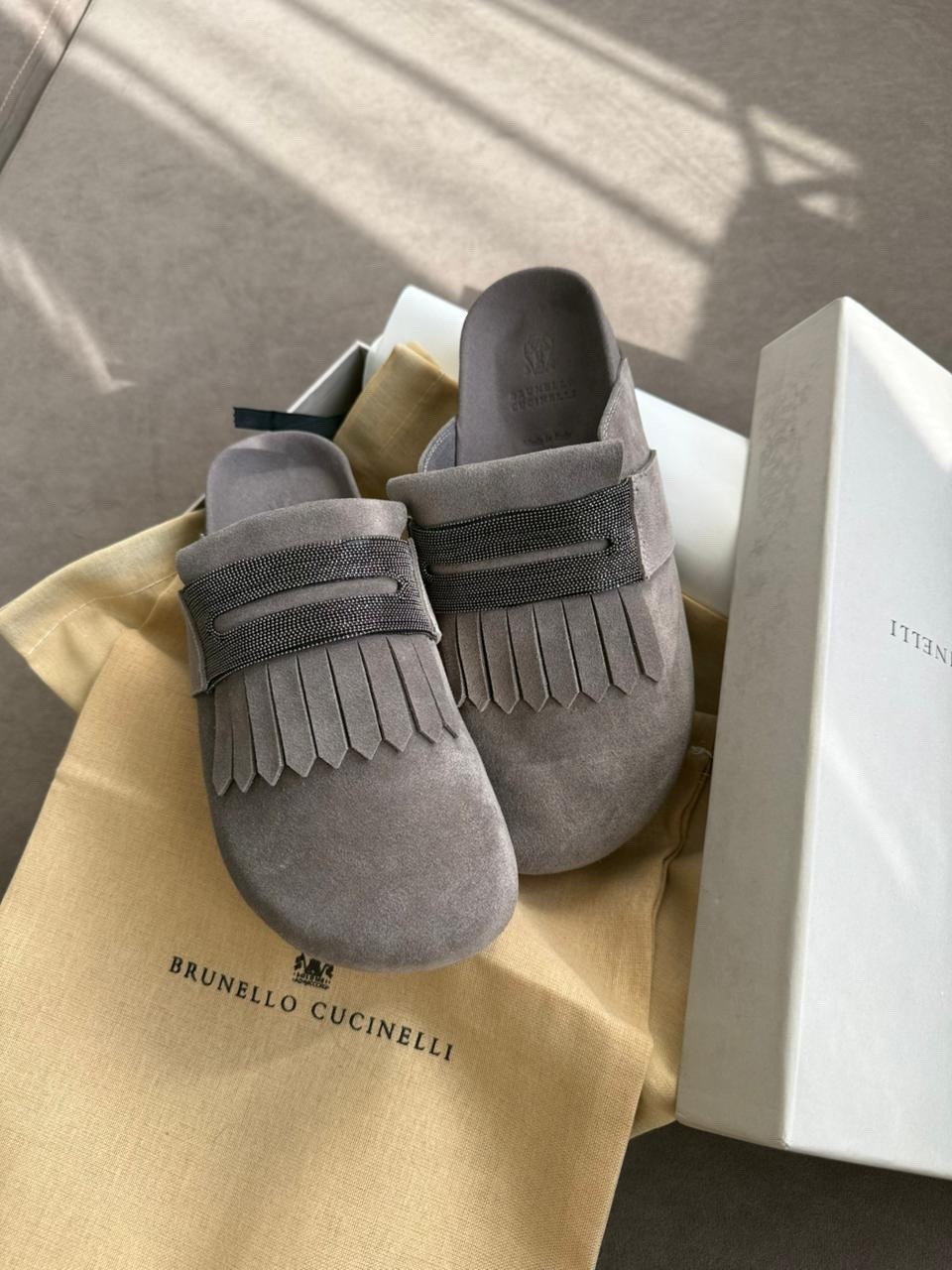 мюли brunello cucinelli,сабо brunello cucinelli,шлепанцы brunello cucinelli,,замшевые шлепанцы brunello cucinelli