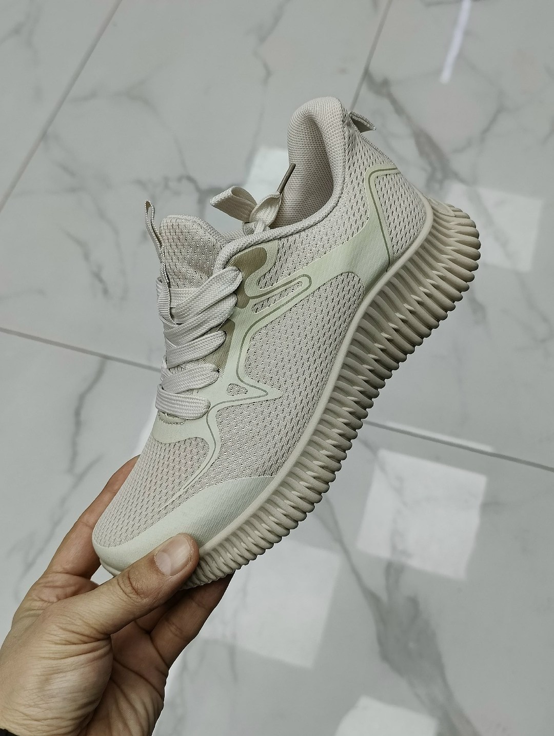 кроссовки,кроссовки женские,кроссовки изики женские,кроссовки для женщин,кроссовки изики