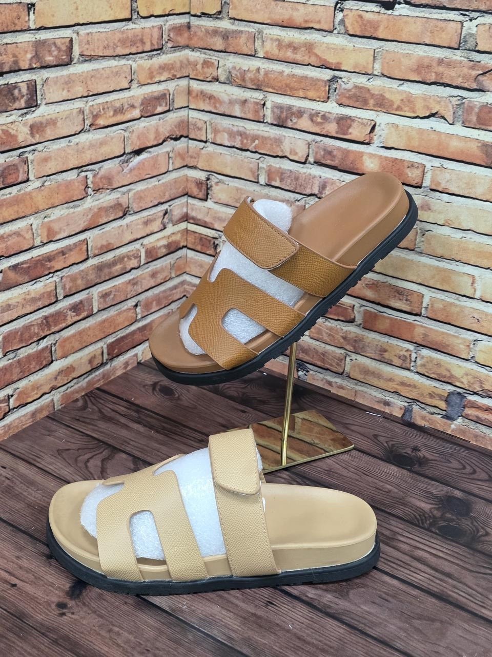 модные тапочки,шлепанцы женские,мужские шлепанцы,,модные шлепанцы