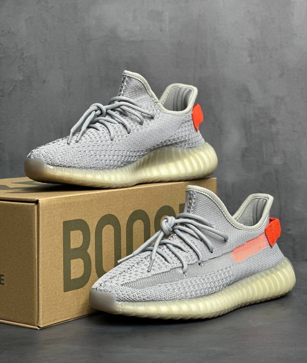 adidas yeezy boost 350 v 2,кроссовки adidas yeezy boost 350,adidas yeezy boost 350 v2 tail light,adidas yeezy boost 350 v2 light,yeezy boost 350 v2 tail light