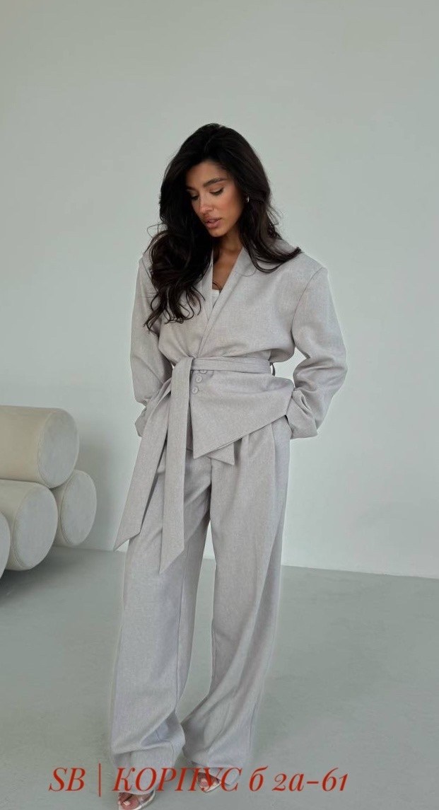 костюм женский оверсайз,брючный костюм,костюм оверсайз,жакет с поясом,женский классический костюм оверсайз am-6775a850