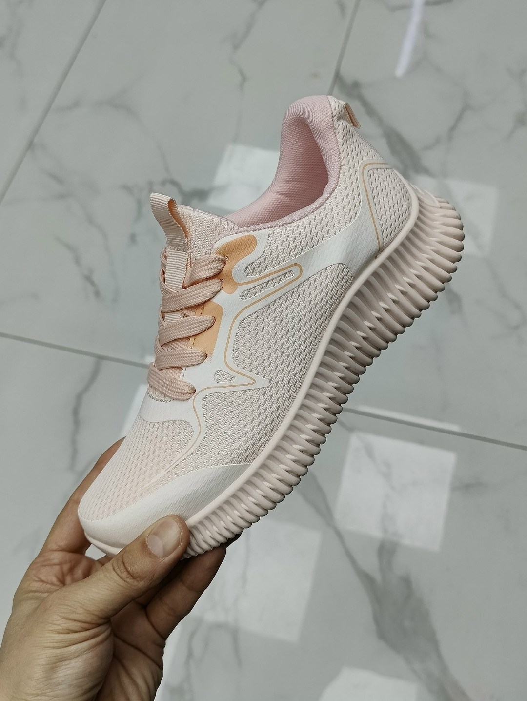 кроссовки,кроссовки женские,кроссовки изики женские,кроссовки для женщин,кроссовки изики