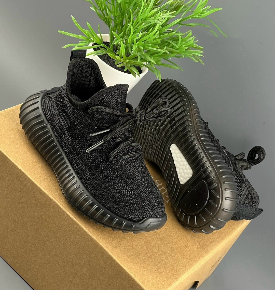 adidas yeezy boost 350 v2 static black reflective,кроссовки изики,adidas yeezy boost 350 pirate black,,кроссовки мужские yeezy boost 350