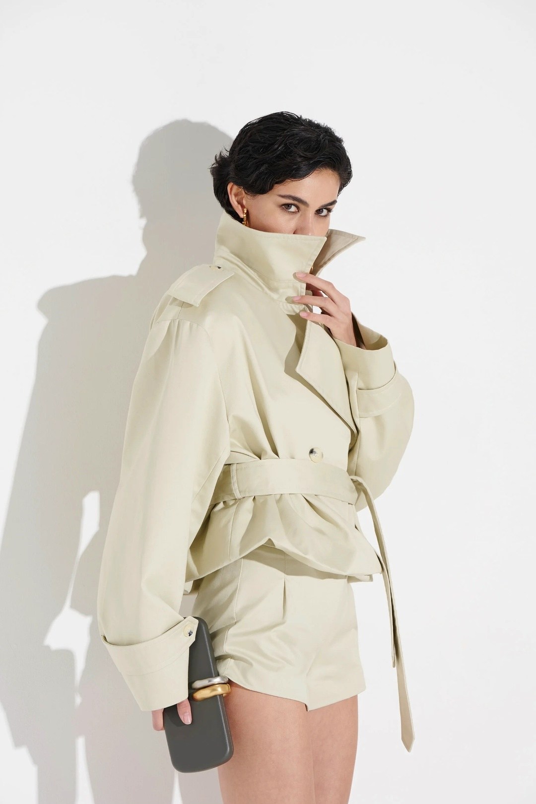 куртка-тренч короткая с поясом befree,тренч плащ,тренч,короткий тренч