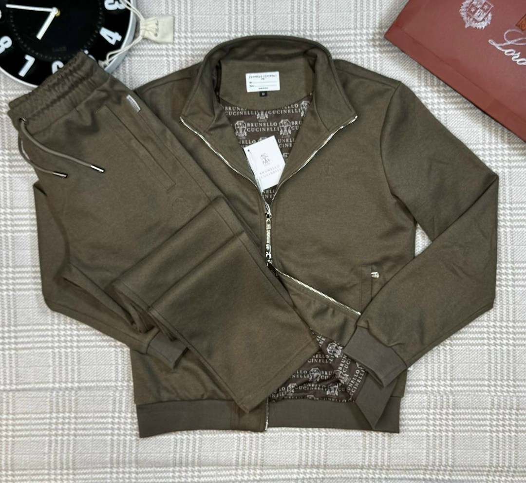 спортивный костюм loro piana,костюм спортивный brunello cucinelli,brunello cucinelli костюм,мужской костюм loro piana,мужской спортивный костюм