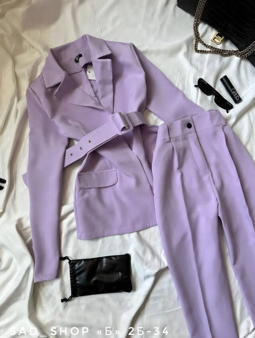 костюм двойка брючный классический,костюм женский брючный тройка,женский брючный костюм двойка,костюм брючный голубой,костюм классика пиджак с ремнем и брюки голубой bek