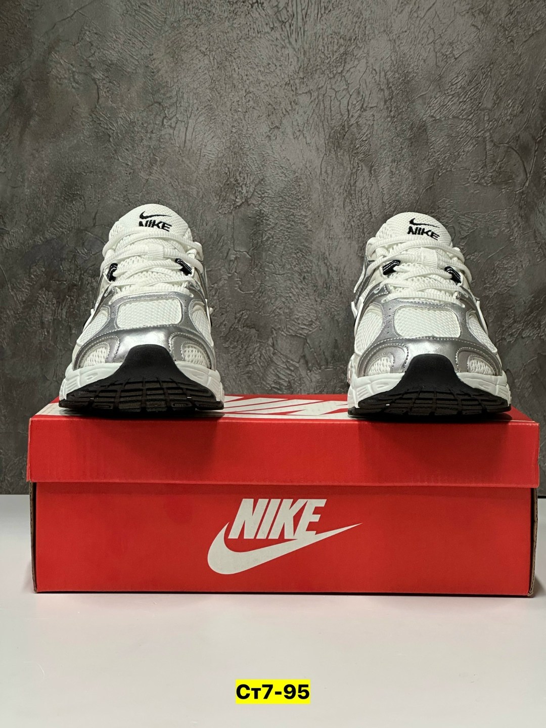 nike кроссовки,кроссовки nike v5 rnr white black silver,кроссовки v5 rnr nike,кроссовки мужские nike,женские кроссовки nike