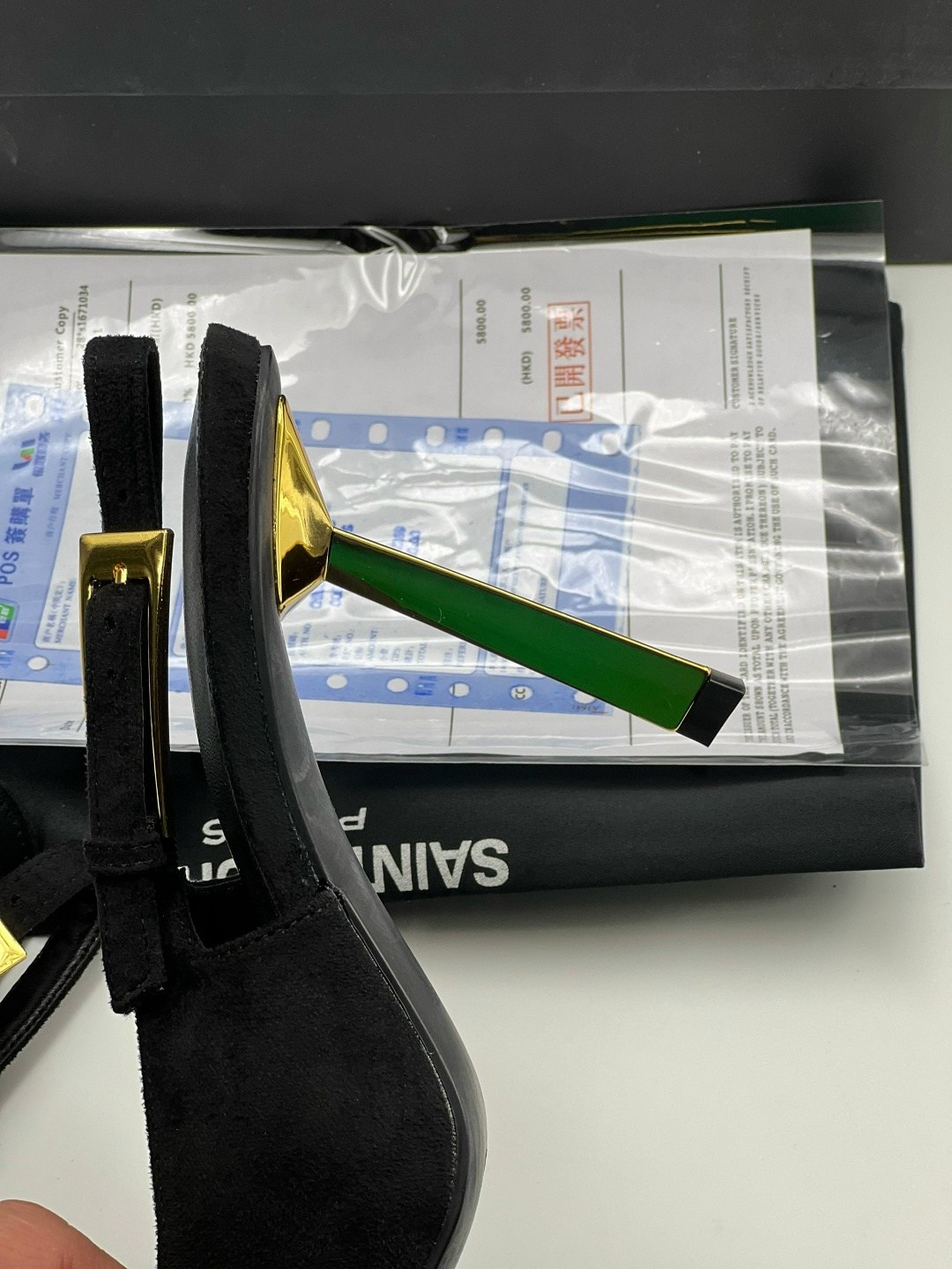 saint laurent туфли,yves saint laurent туфли,босоножки saint laurent,туфли lee с ремешком на пятке из глянцевой кожи saint laurent,босоножки yves saint laurent