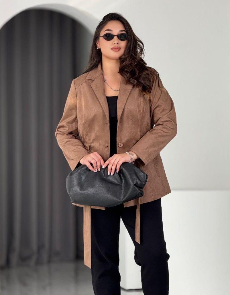 замшевая куртка,брючный костюм,куртка из замши,демисезонная женская куртка,куртка кожаная