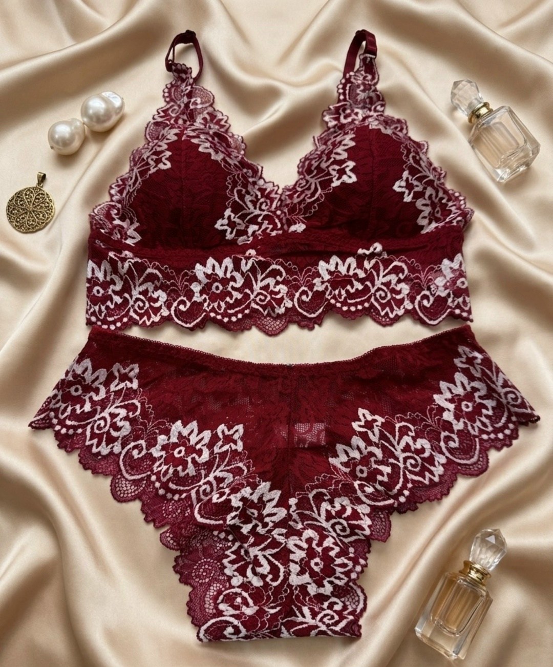 комплект нижнего белья кружевного,комплект женского кружевного нижнего белья,комплект нижнего белья,комплект женского нижнего белья,кружевное белье