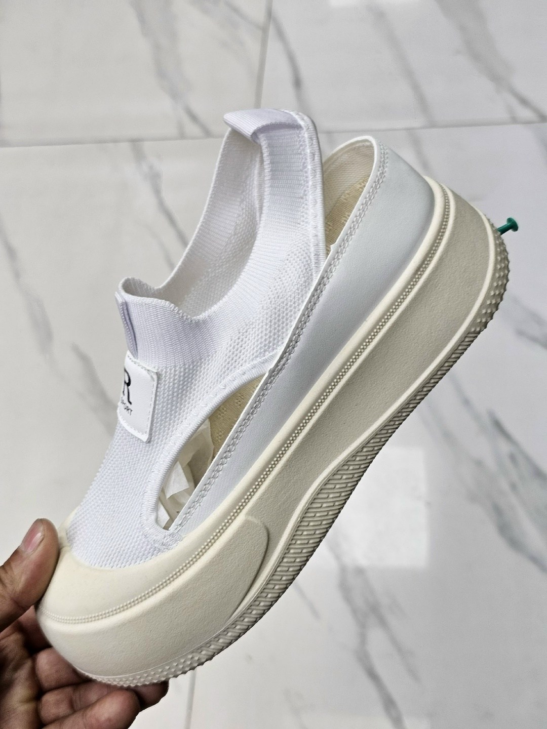 , женская,кроссовки женскиe, модная,летняя