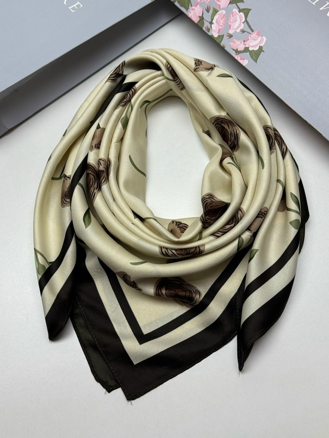 шелковый женский платок,платки шелковые,платки тонки,платки шелковый на голову и шею,платки женские